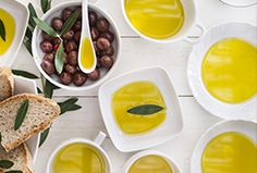 cuchara-aceite-oliva-virgen-extra-beneficios