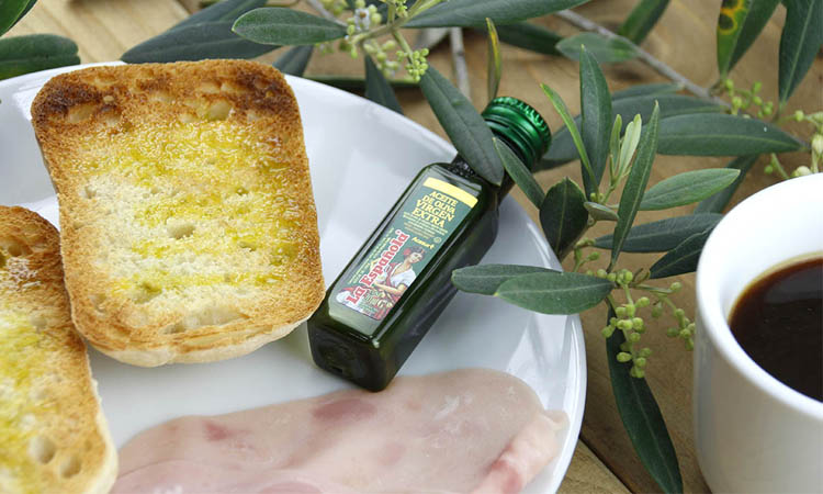 Tomar aceite de oliva de forma segura fuera de casa