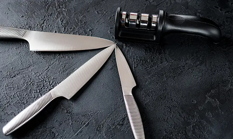 Cómo afilar, guardar, lavar y cuidar un cuchillo de cocina - La